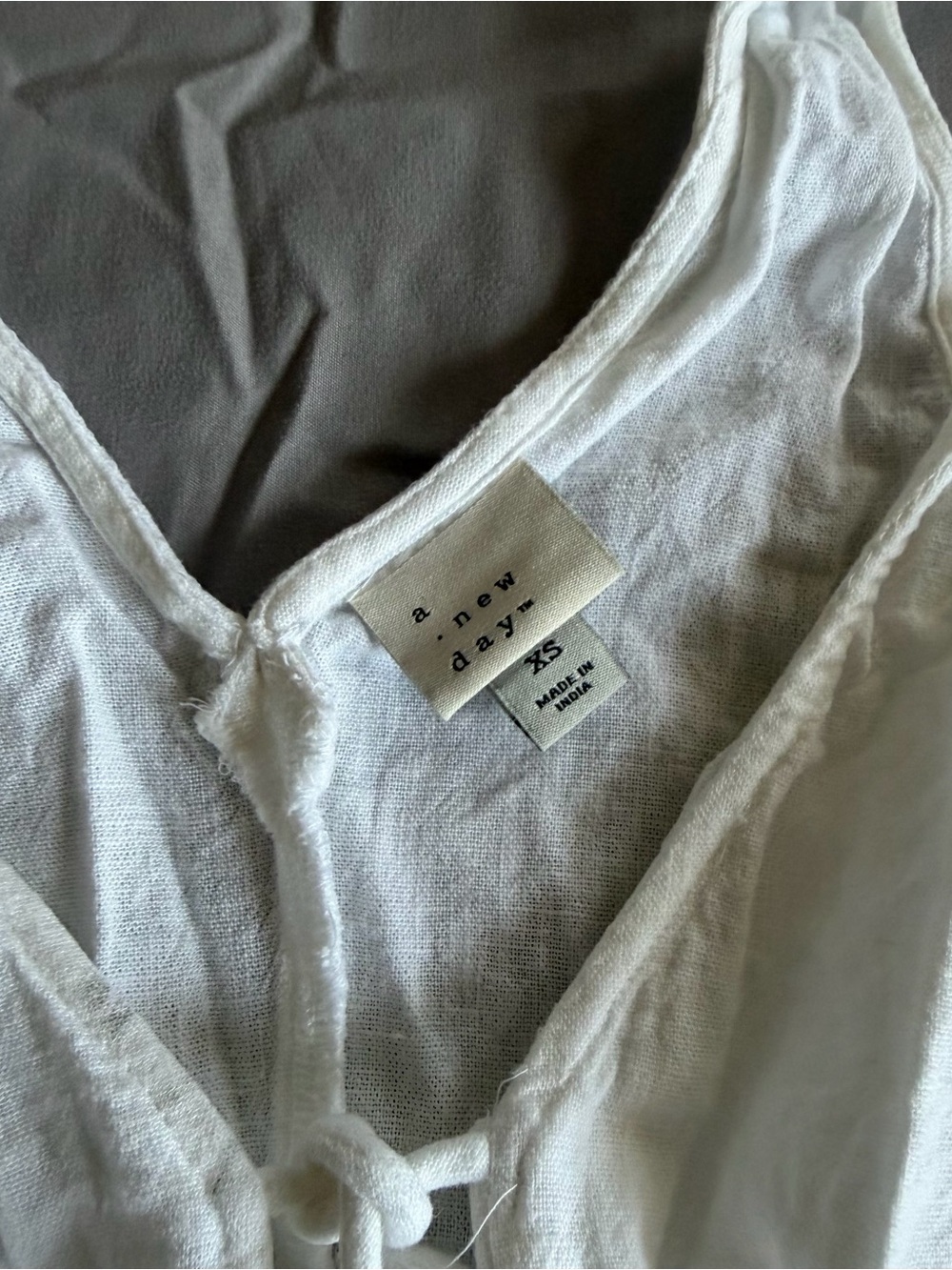 LINEN TOP - Picture 3 of 4
